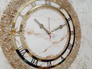 ساعت دیواری کریستالی طرح عروس طلایی