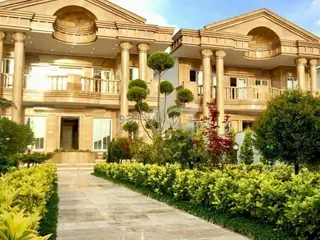 خرید و فروش ویلا لوکس تمام سنگ ( سعادت آباد) 
