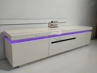 میز تلویزیون شیک هایگلاس ریموت دار مدل نیوان