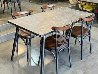 میز و صندلی لهستانی تونت مدرن و فانتزی