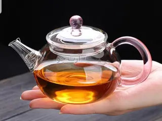 قوری زعفران‌ شیشه ای