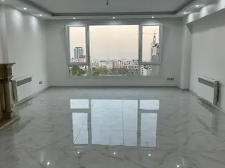 138 متر/40 متر تراس/زعفرانیه/طبقات بالا/ 2 پارکینگ