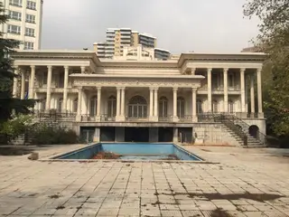 فرمانیه شرقی 240 متر کلنگی با جواز 4 طبقه