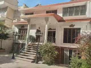 فروش 380 متر کلنگی کامرانیه با جواز ساخت