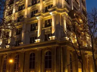 زمین 330 متری با جواز 5 طبقه 