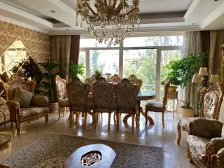 فروش اپارتمان،فرمانیه/تاپ لوکیشن/145 متر/3خواب
