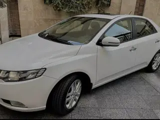 اجاره خودرو / کرایه ماشین سراتو آپشنال مدل بالا