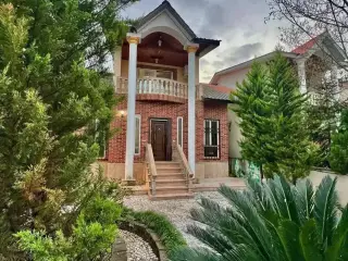 ویلا دوبلکس نما انگلیسی مبله سندار شهرکی اصیل