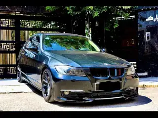 بی ام و 330i