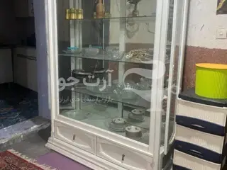 بوفه بزرگ تمیز مخصوص ظرف