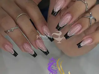 جشنواره ویژه کاشت مژه. کاشت ناخن