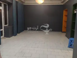 پلاتو و فضای موسیقی اموزشی همراه با پیانو